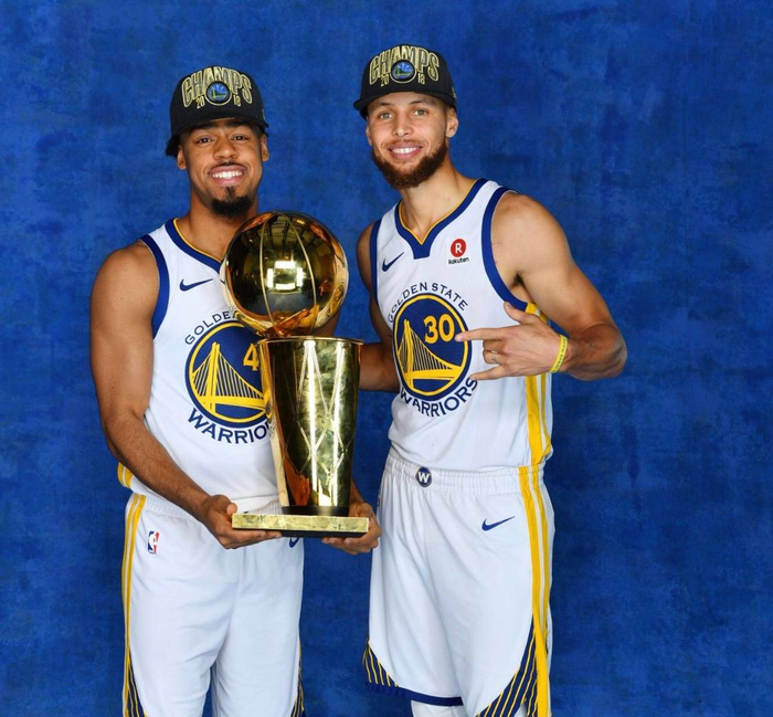 罗体：亚特兰大对帕莱斯特拉要价超4000万欧，球员可能去英超（罗马体育报：亚特兰大为帕莱斯特拉标价逾4000万欧，球员或转战英超）