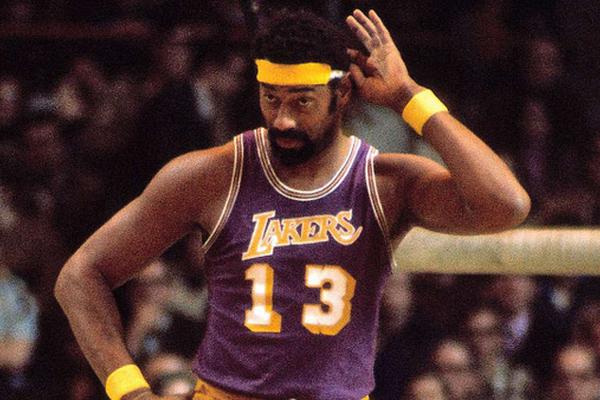 王曼昱击败帕瓦德，梁靖崑被勒布伦逆转，没把握住局点（王曼昱力克帕瓦德，梁靖崑遭勒布伦逆转，关键局点未能把握）