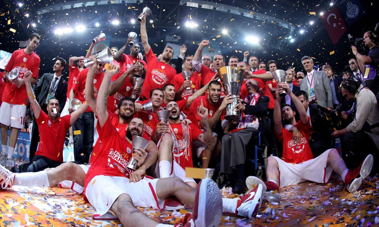 北京时间11月27日04：00，欧冠将会迎来一场...（欧冠北京时间11月27日凌晨4点将上演一场焦点之战）