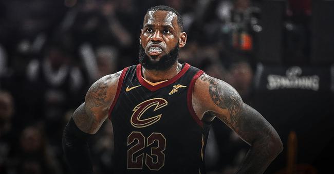 许尔策勒：客战枪手你不能一味退守，要勇敢地踢出自己的风格（许尔策勒：客场挑战阿森纳不能一味死守，必须勇敢打出自身风格）