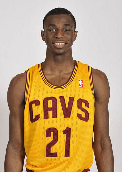 山东电动高尔夫球车怎么选？探访德州通安车业后的推荐！（走访德州通安车业后，山东电动高尔夫球车选购指南）